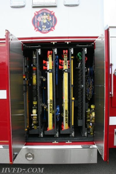 The P-5 Compartment is our stabilization Compartment.  We have a ton of equipment located in this space.  This compartment holds 4 complete Res-Q-Jack structs, 2 Complete Paratech Struts, Numerous extensions for the Paratechs, Several chains, and numerous clusters.